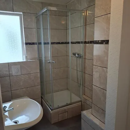 Einfaches Monteurszimmer Fuer Langzeitaufenthalte