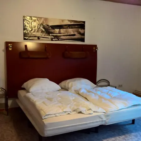 Einfaches Monteurszimmer Fuer Langzeitaufenthalte Appartamento